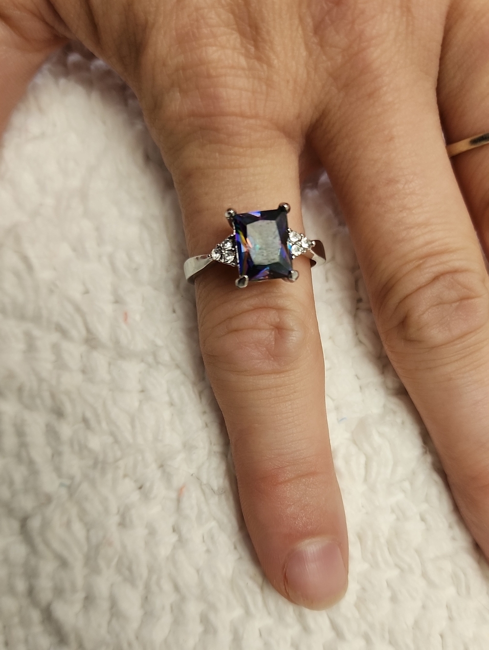 1pc Women's square Colored Diamond & Gemstone Silver Ring With Rhinestones.